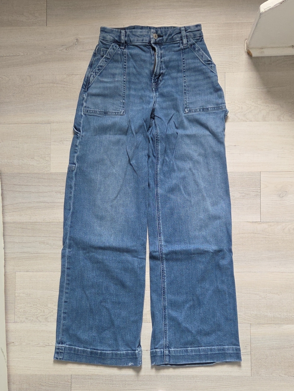 American Eagle Curvy Super High-Rise Baggy Wide Leg Jean - Size 00 Regular